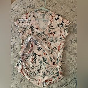 Latched Mama Printed V-Neck Boyfriend Nursing Tee - Large